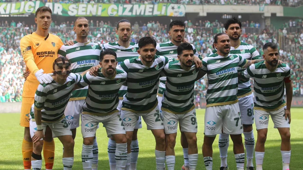 2. Lig'de Bursaspor şampiyon! Yeşil-beyazlılar, Trendyol 1. Lig'e yükseldi