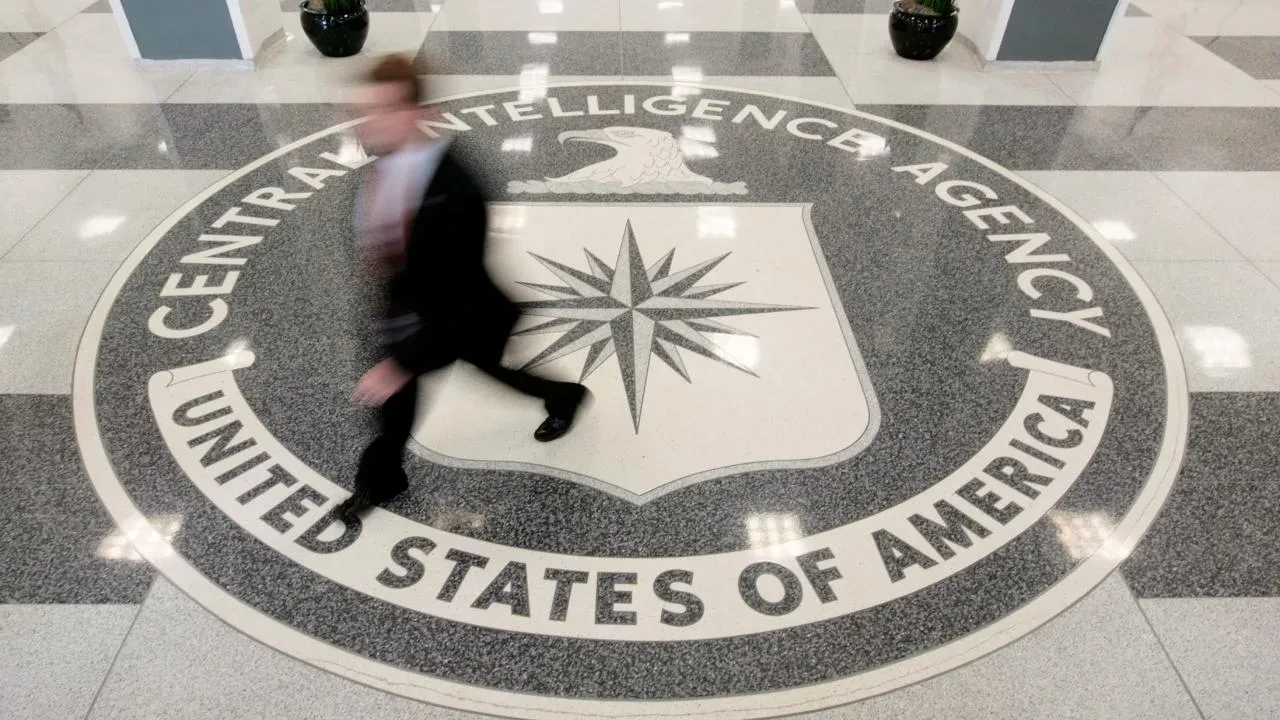 ABD'nin gözü kulağı herkesin üzerinde! Trump yetkisiz şekilde herkesi izletiyor, dinletiyor