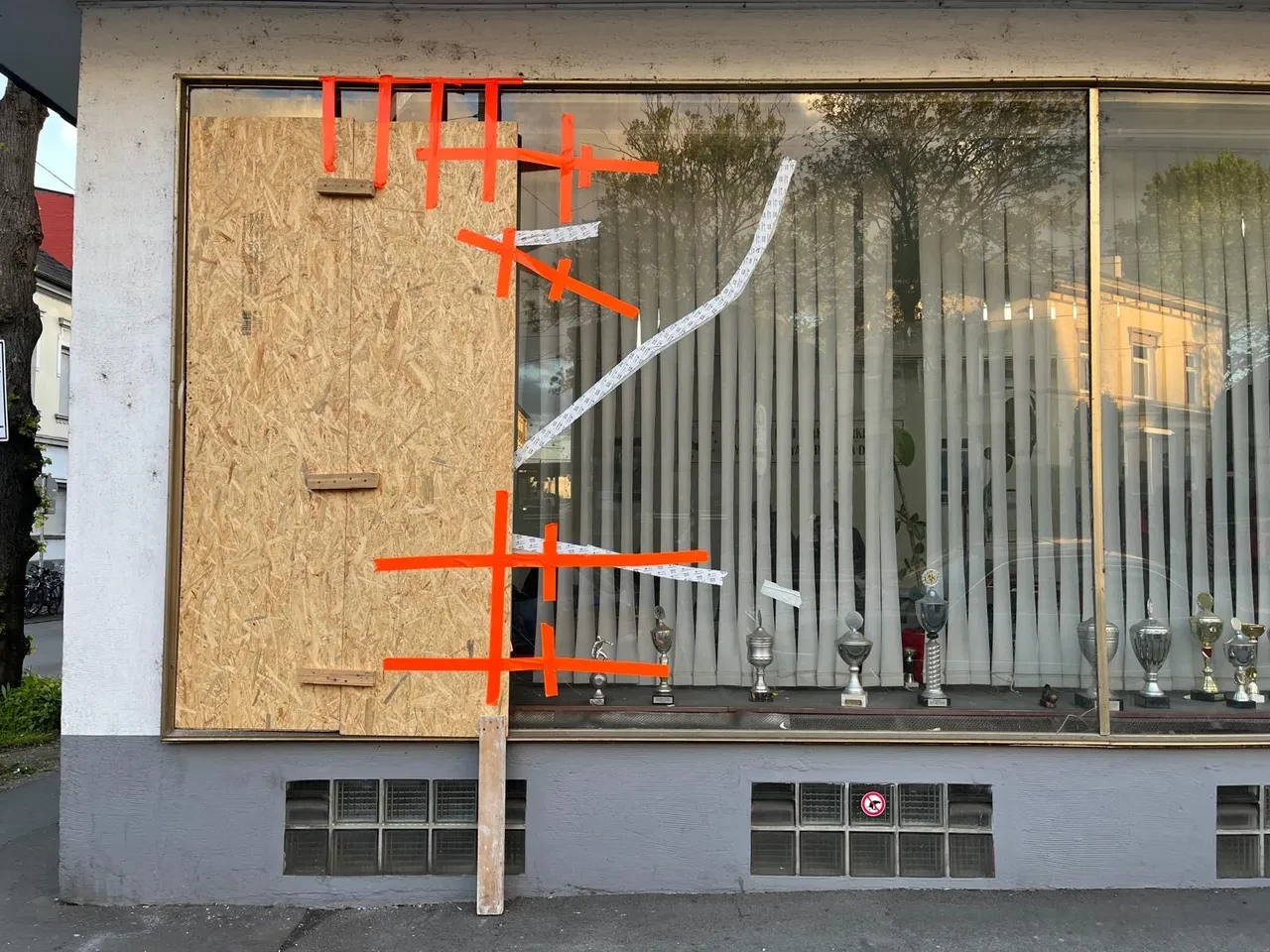 Almanya’da Türk derneğine saldırı!