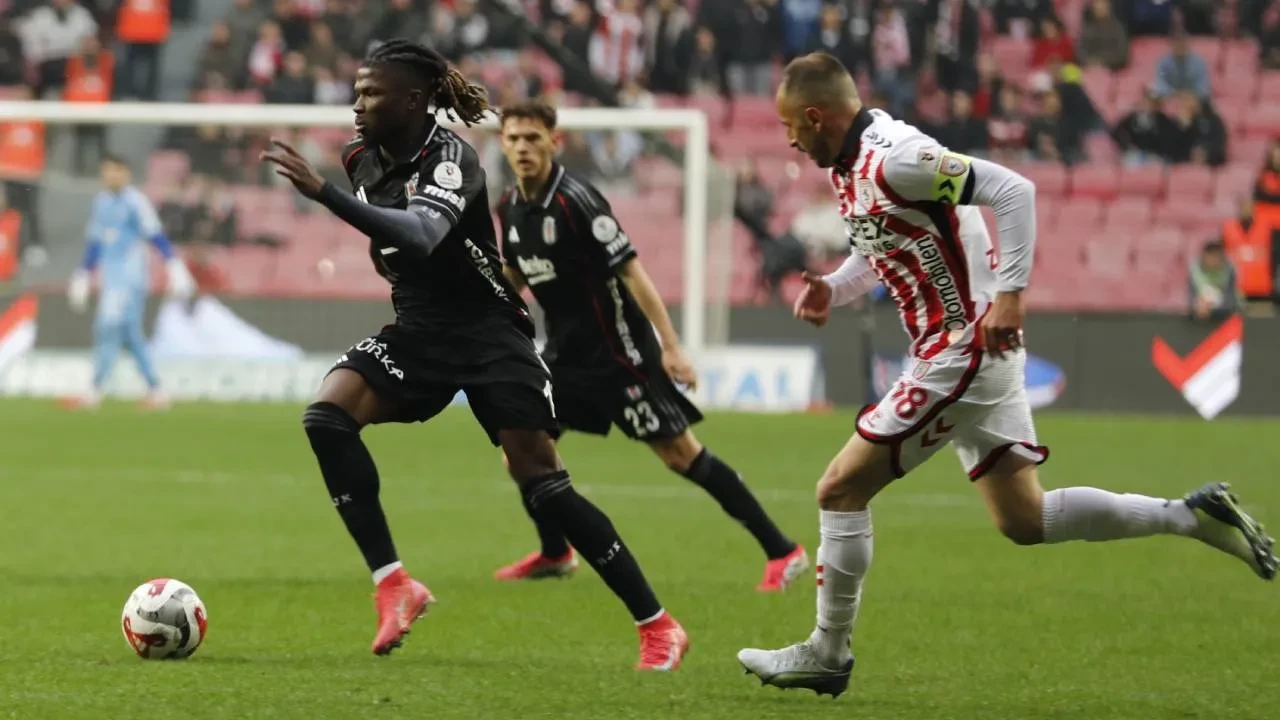 Beşiktaş, deplasmanda Samsunspor'a kaybetti! Siyah-beyazlılar, 2-1 mağlup oldu