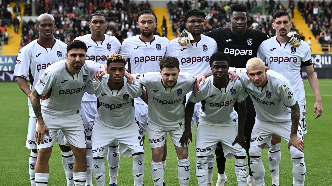 CANLI MAÇ ANLATIMI | Trabzonspor ile Başakşehir karşı karşıya geliyor