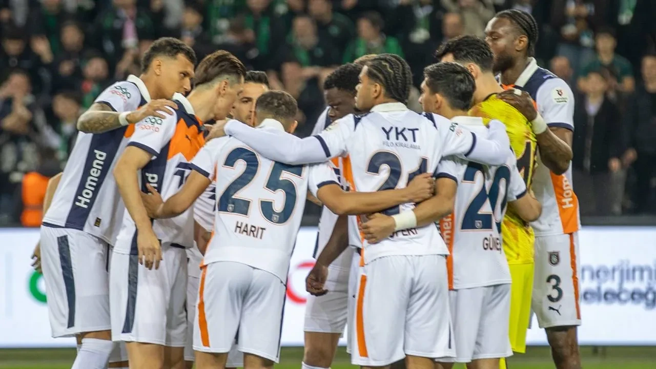 CANLI MAÇ ANLATIMI | Trabzonspor ile Başakşehir karşı karşıya geliyor