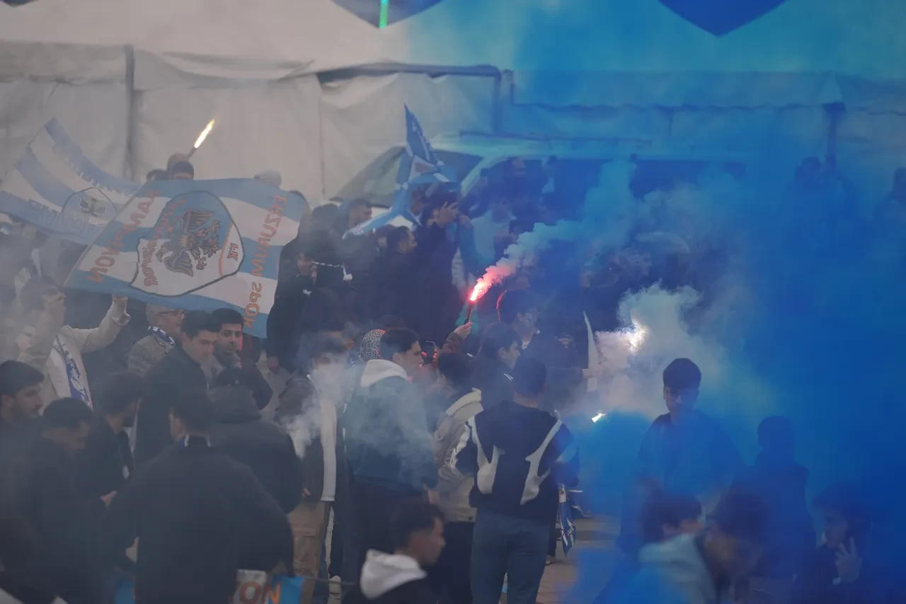 Erzurumspor FK, Süper Lig'e yükseldi! Mavi-beyazlılar, 5 yılın ardından Süper Lig'e döndü