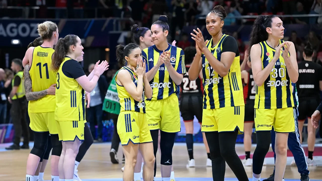 EuroLeague'de şampiyon Fenerbahçe! Sarı-lacivertliler, Galatasaray'ı 68-55 mağlup etti