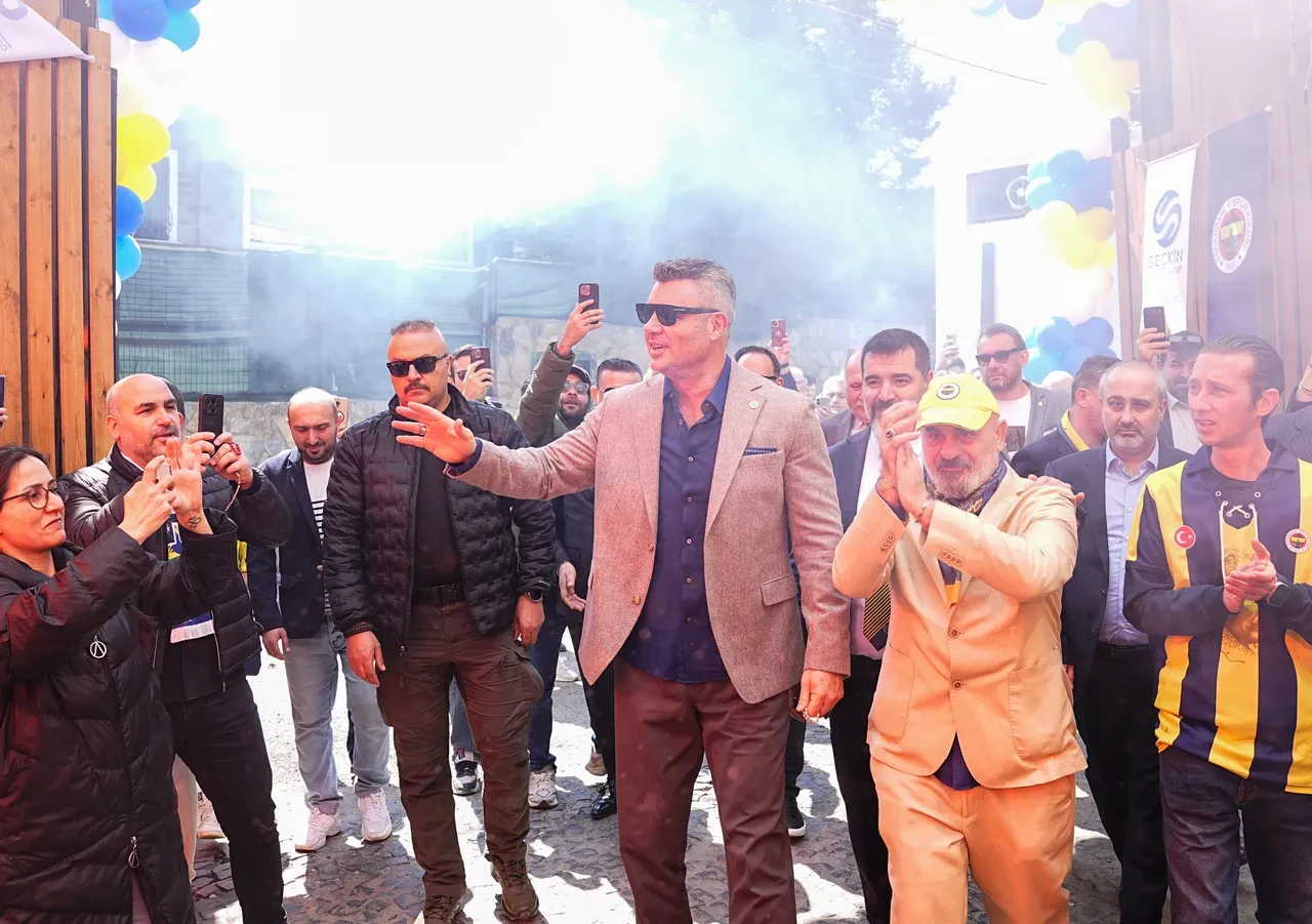 Fenerbahçe Kulübü Başkanı Sadettin Saran'dan şampiyonluk açıklaması! 'Hala inanıyorum...'