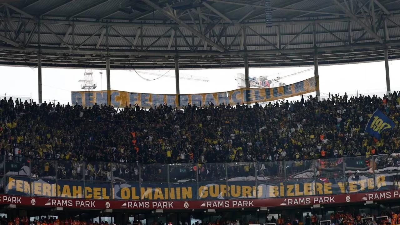 Fenerbahçe'den Galatasaray derbisinin biletleriyle ilgili açıklama! Taraftarlar için belirlenen kriterler belli oldu