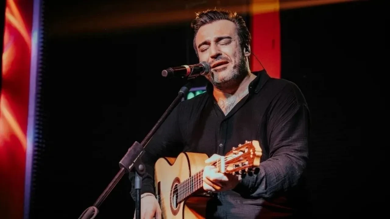 Rıza Tamer’in doğaçlama söylediği ‘Ağlarım Kaderime’ şarkısı gündem oldu! Ölümünün ardından ortaya çıktı, sevenlerini duygulandırdı