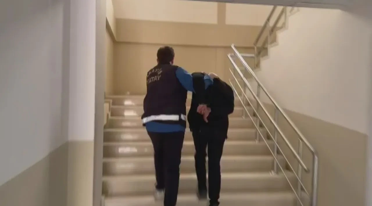 Sahte başkomisere inandı, gerçek polislere direndi! Emekli öğretmen dolandırılmaktan son anda kurtuldu