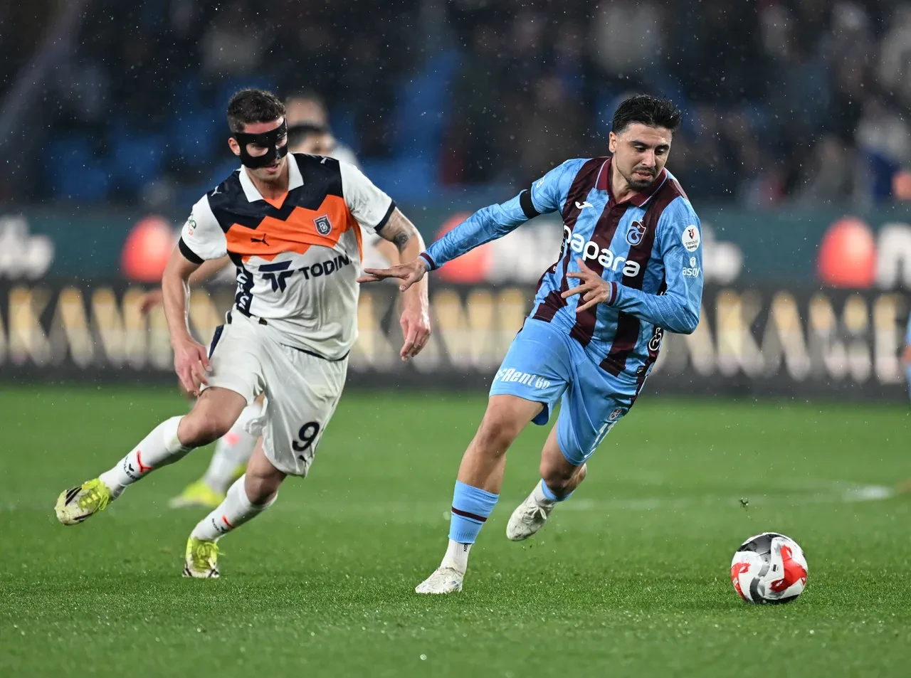 Trabzonspor son dakikada yıkıldı! Bordo-mavililer, Başakşehir ile 1-1 berabere kaldı