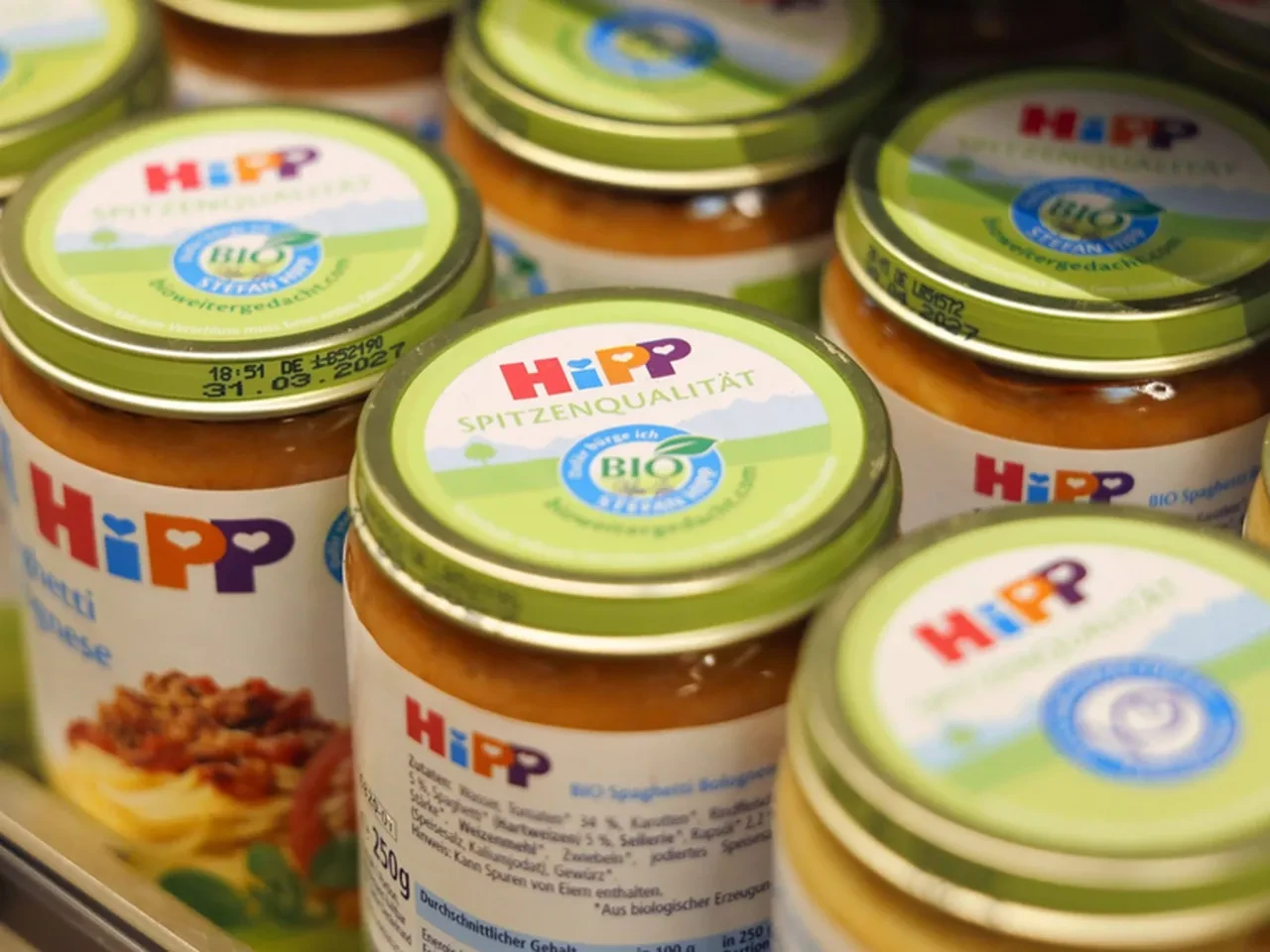 Türkiye'de de satışı bulunan bebek mamasında fare zehri! 'Pes' dedirten olaya markadan açıklama geldi