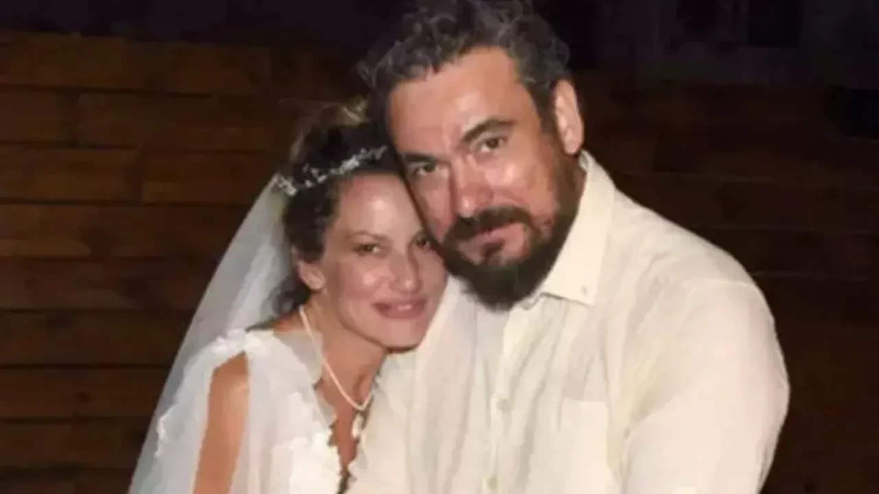 Yıldız Asyalı bir kez daha yardım istedi! Kan içindeki babasını paylaşıp şiddeti duyurdu