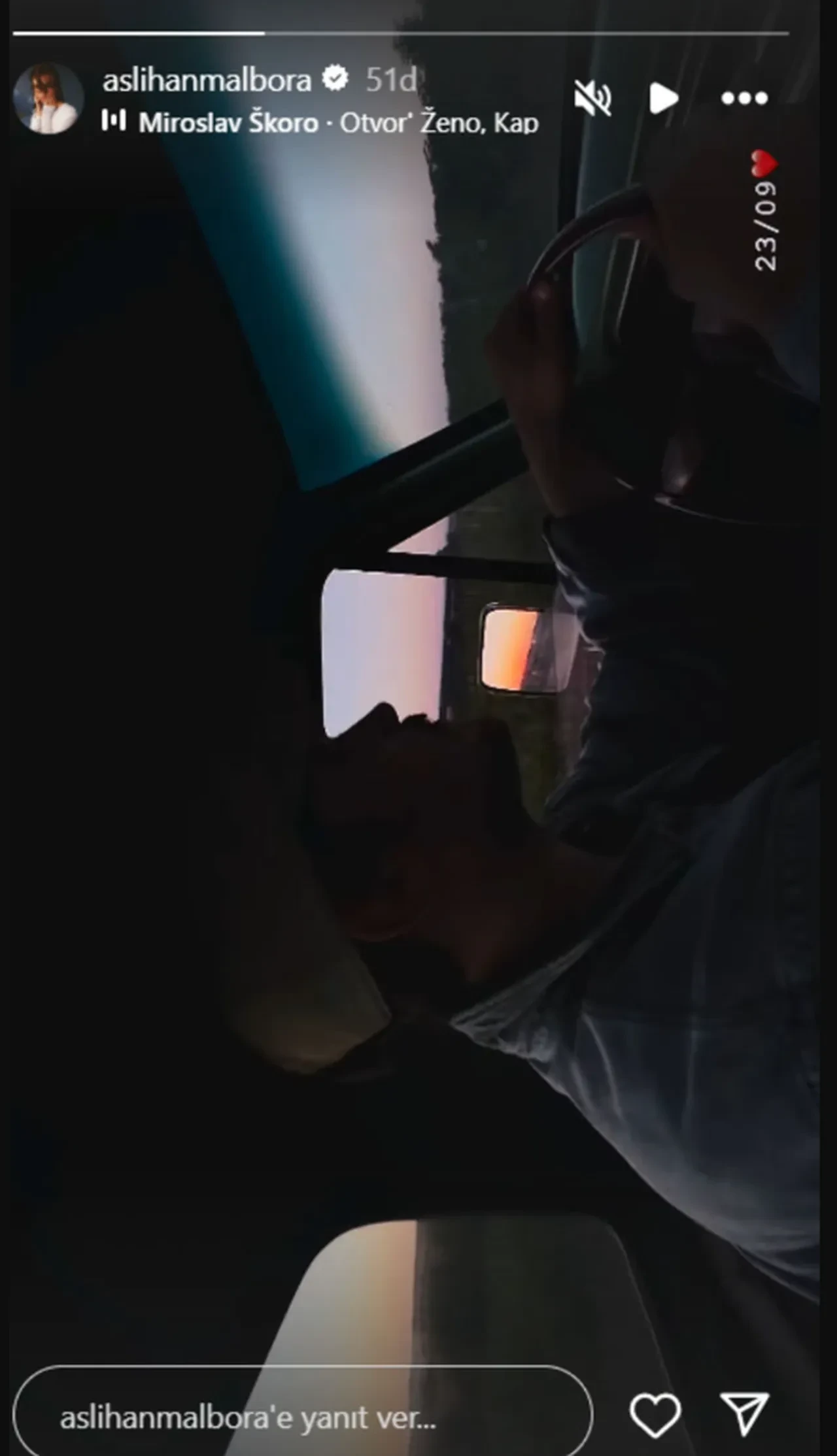 Aslıhan Malbora'nın doğum gününde Çağatay Ulusoy çaldı, Mustafa Mert Koç söyledi 