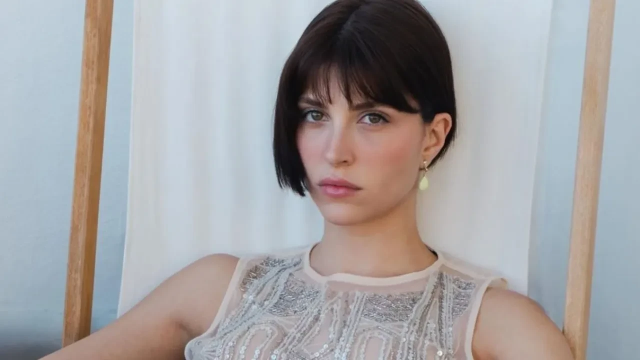 Beyza Gümülcine kimdir? Beyza Gümülcine kaç yaşında, aslen nereli? Beyza Gümülcine evli mi?