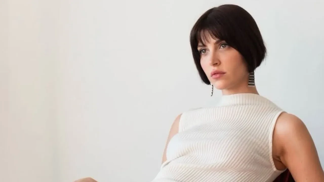 Beyza Gümülcine kimdir? Beyza Gümülcine kaç yaşında, aslen nereli? Beyza Gümülcine evli mi?