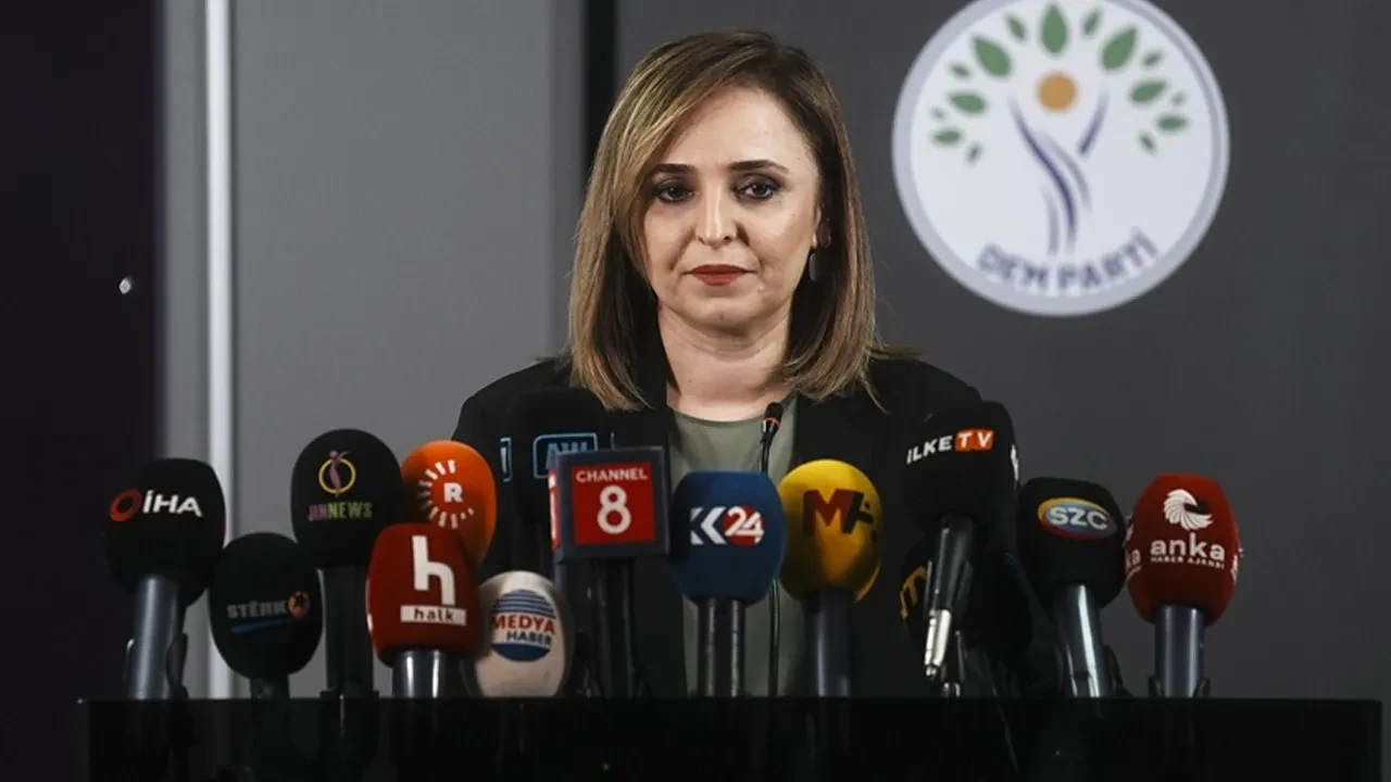 DEM Parti'den Özgür Özel'in "ara seçim" çağrısına cevap