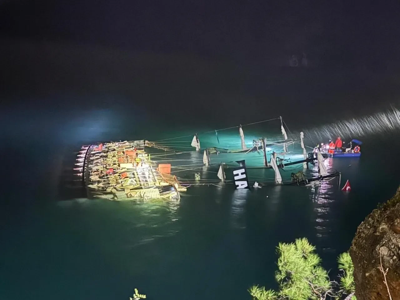 Fethiye'de tur teknesi battı: 1 kişi hayatını kaybetti