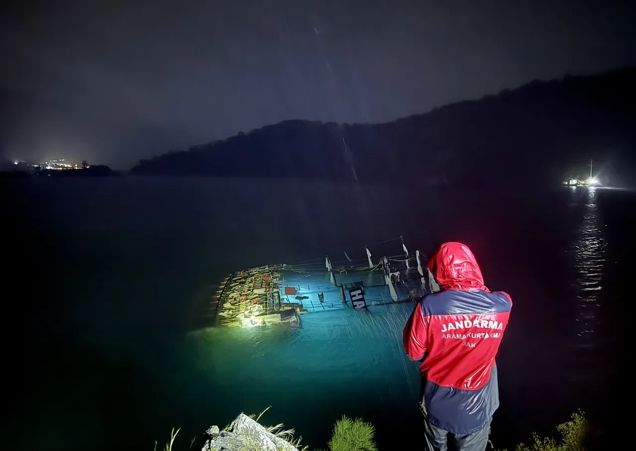 Fethiye'de tur teknesi battı: 1 kişi hayatını kaybetti