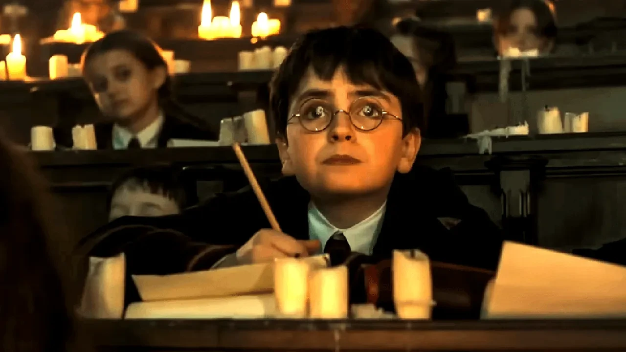 Hogwarts yeniden kuruldu! Harry Potter dünyası bu kez diziyle geliyor, işte nefes kesen kamera arkası görüntüleri
