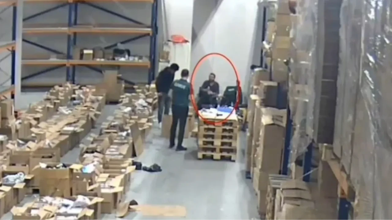 İstanbul Havalimanı’nda operasyon! 4 gümrük personeli gözaltına alındı, çok sayıda ürün ele geçirildi