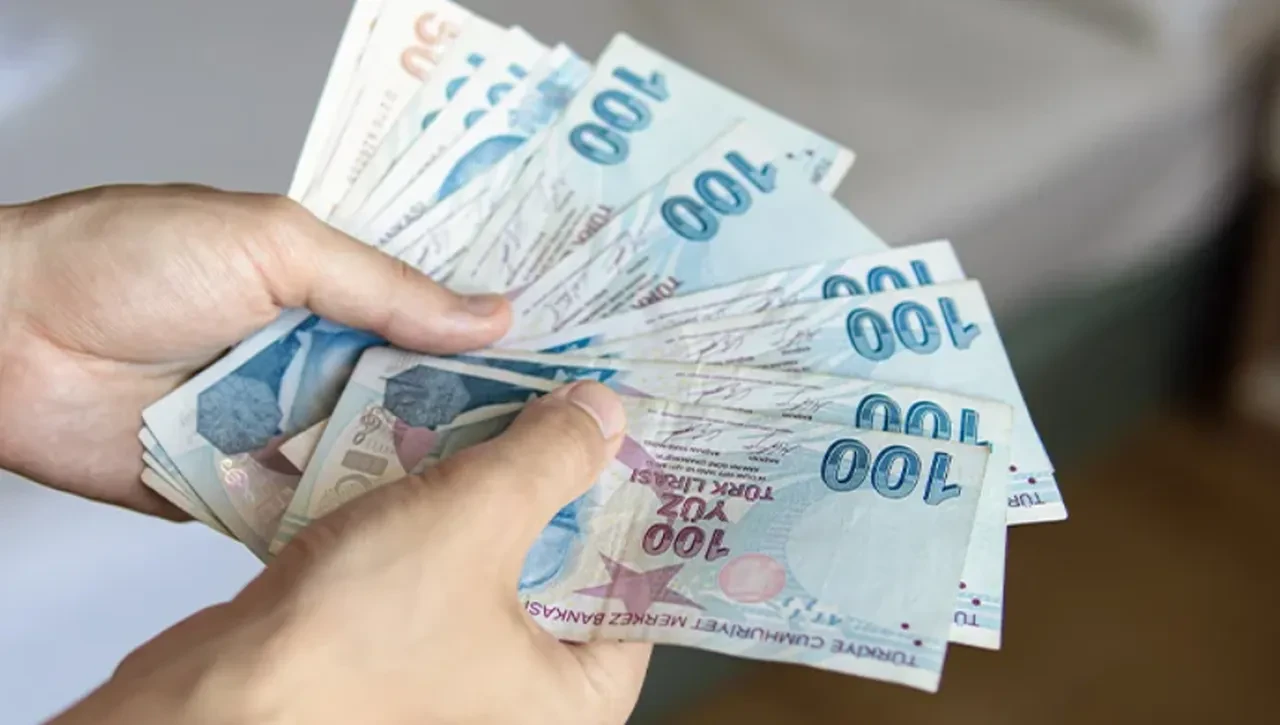 Meclis'ten geçti: Bedelli askerlik ücreti 417 bin liraya yükseldi! ÖTV'siz araç düzenlemesinde yeni dönem başlıyor