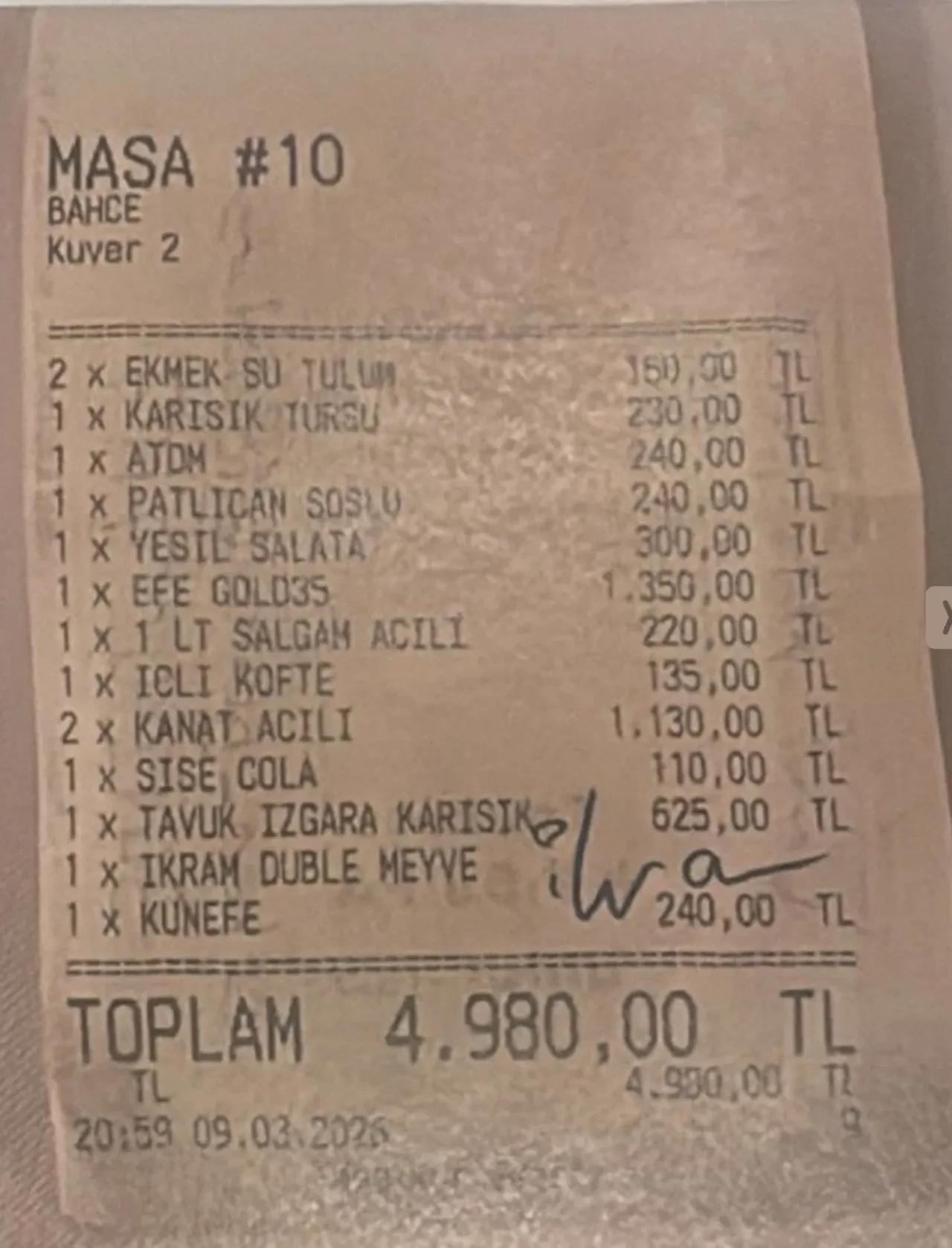 Özkan Yalım'ın skandalları bitmiyor! Ramazan ayında belediye kasasından alkollü ziyafet 