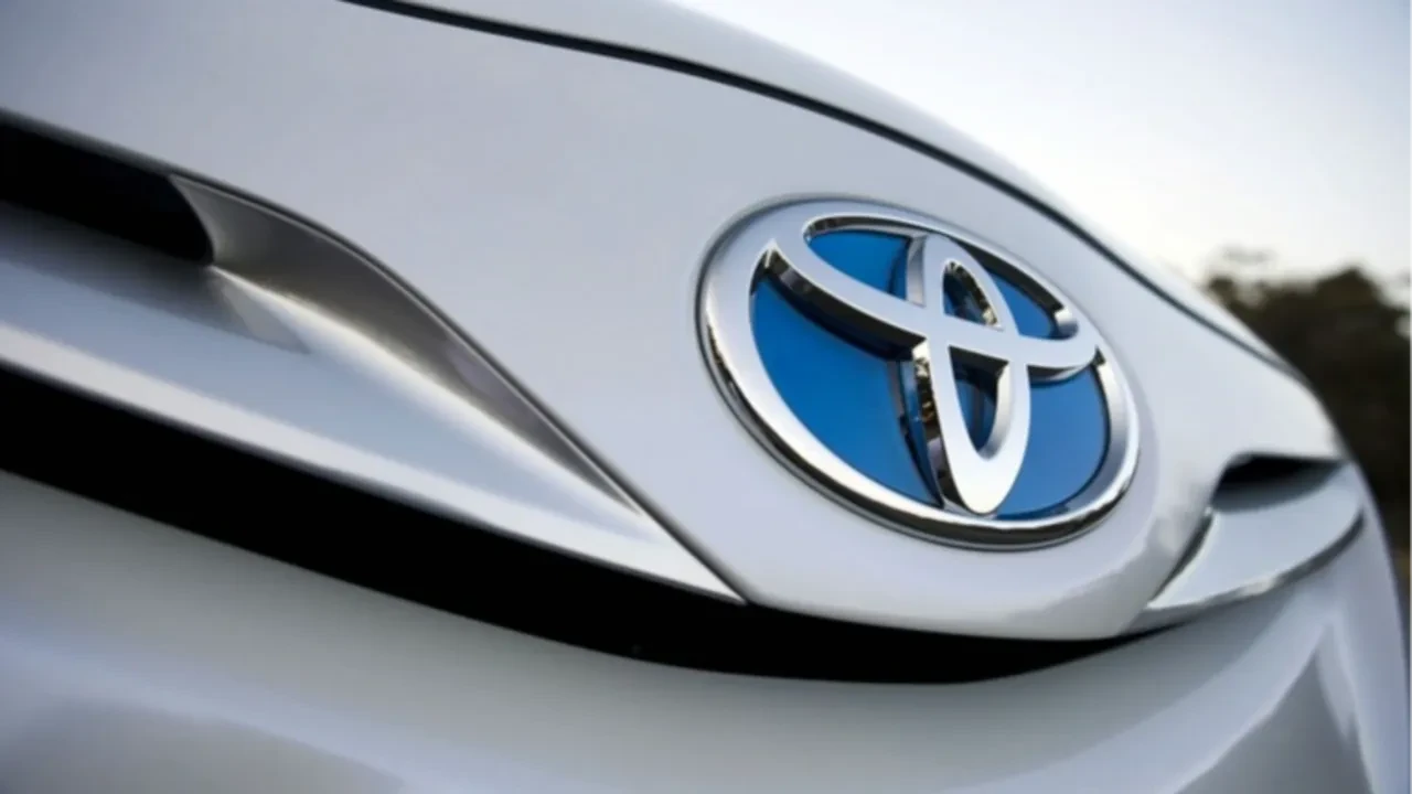 Toyota piyasanın altına dinamit döşedi! Corolla, Yaris, Hilux…Nisan 2026 fiyat listesi çok konuşulacak