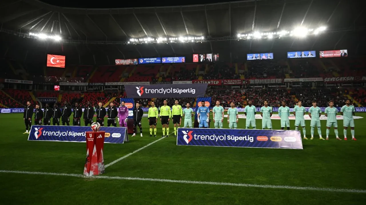 Gaziantep FK, 3 puanı 3 golle aldı! Kırmızı-siyahlılar, Kayserispor'u mağlup etti