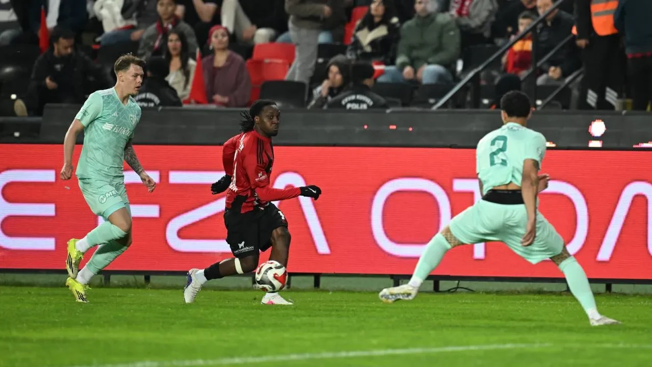 Gaziantep FK, 3 puanı 3 golle aldı! Kırmızı-siyahlılar, Kayserispor'u mağlup etti