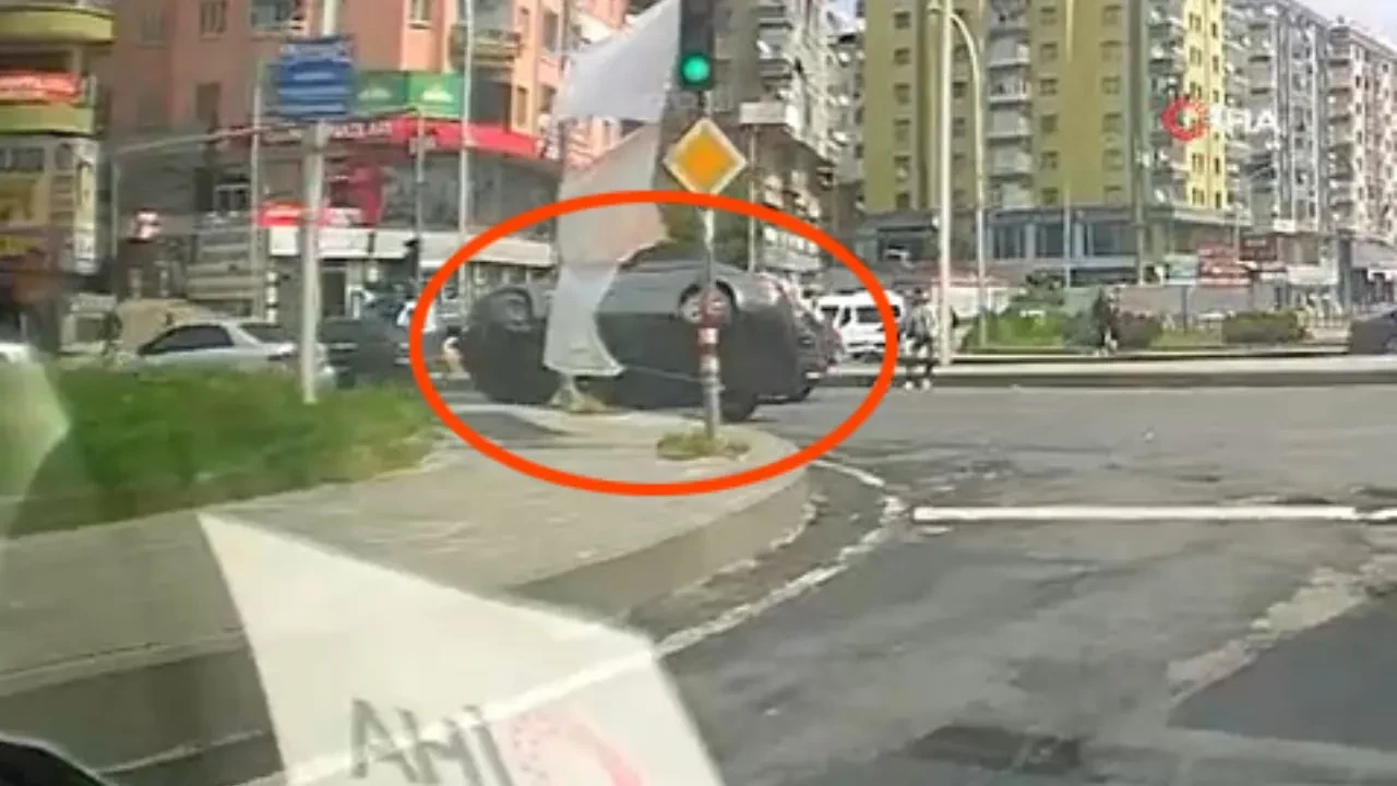 Görenler şoke oldu! Otomobil bir anda şahlandı 