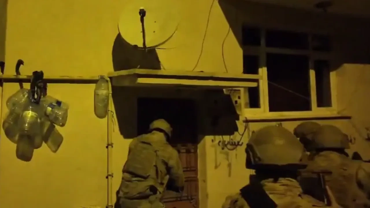 İçişleri Bakanlığı duyurdu! 24 ilde DEAŞ'a operasyon: Çok sayıda gözaltı var