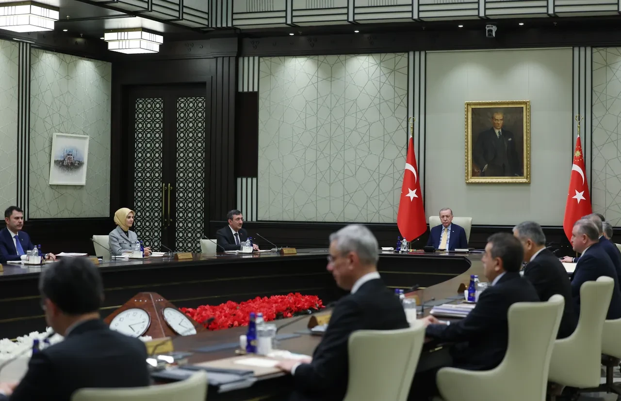 Kabine Toplantısı'nda hangi kararlar alınacak? Tek konu ağırlık kazanacak