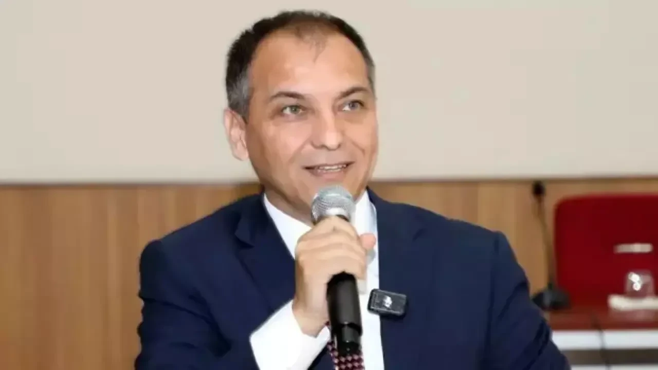 Kahramanmaraş'taki saldırı sonrası görevden alınmıştı! İl Milli Eğitim Müdürü'nün öğretmene attığı mesajlar ortaya çıktı