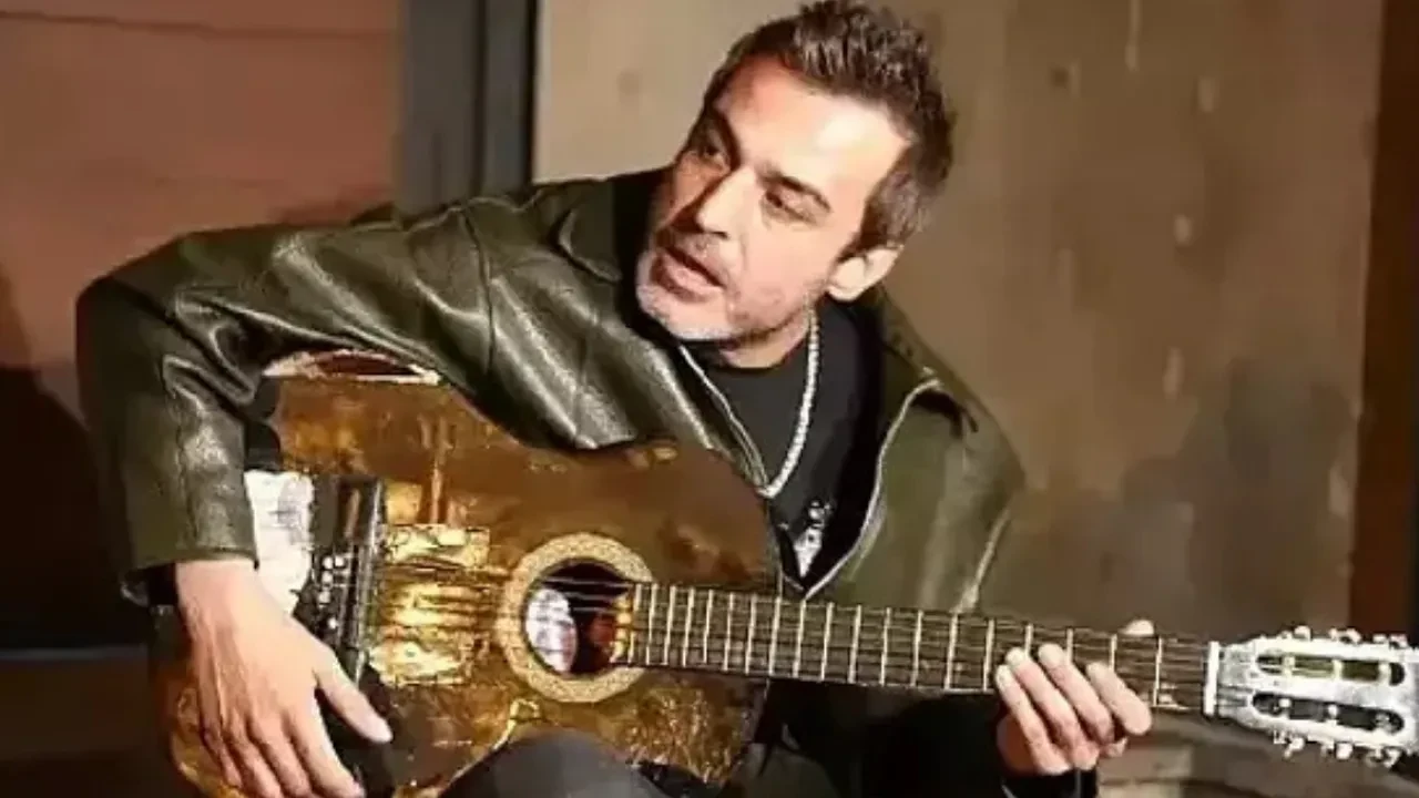 Rıza Tamer’in eski eşi cenazeye mi geldi? Görüntüler iddiaları güçlendirdi