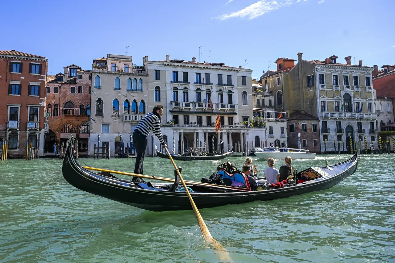 Şehir sular altına gömülüyor! Uzmanlar uyardı: Bu gidişle denizaltıyla gezebileceğiz