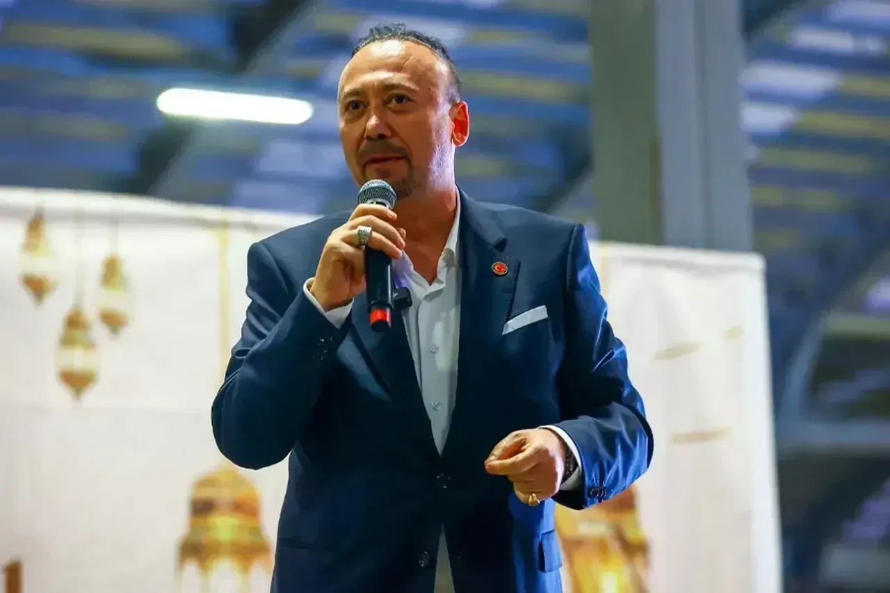 Uşak'ta skandal üstüne skandal! Şehirdeki tüm pavyonları haraca bağlayıp günlerini gün etmişler 