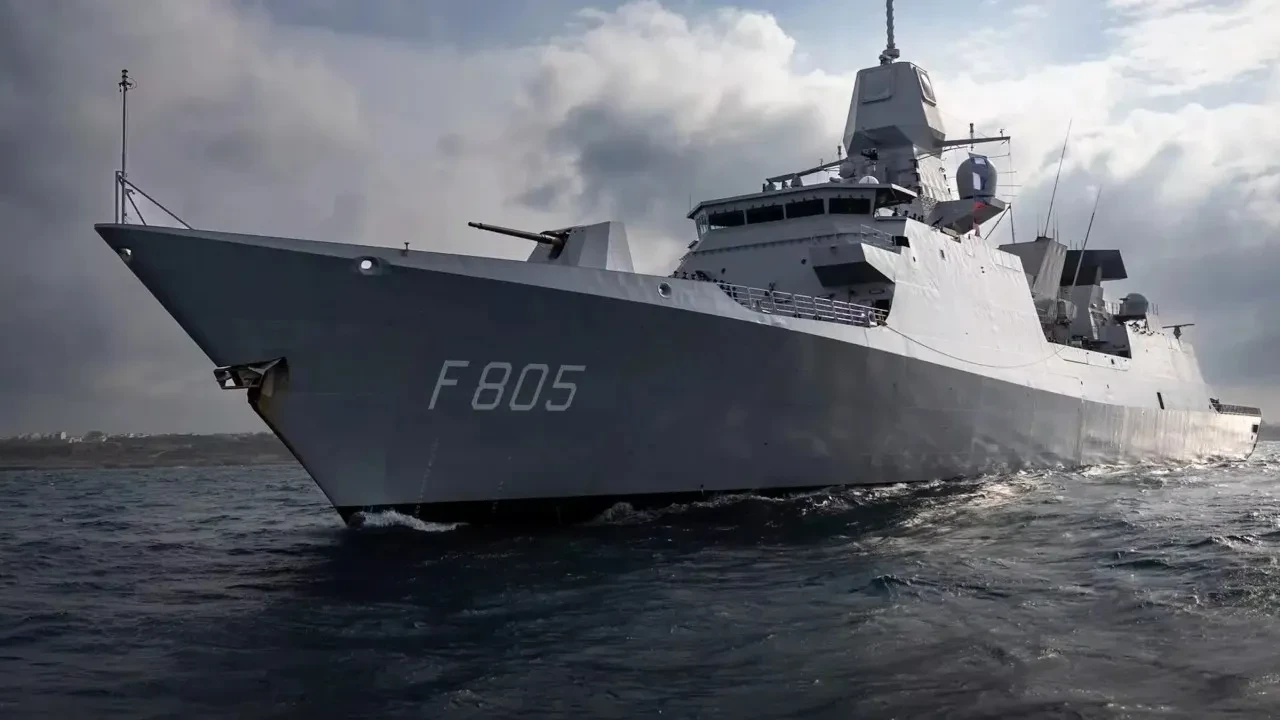 5 euro’luk cihaz savaş gemisini izledi: Güvenlik açığı ortaya çıktı