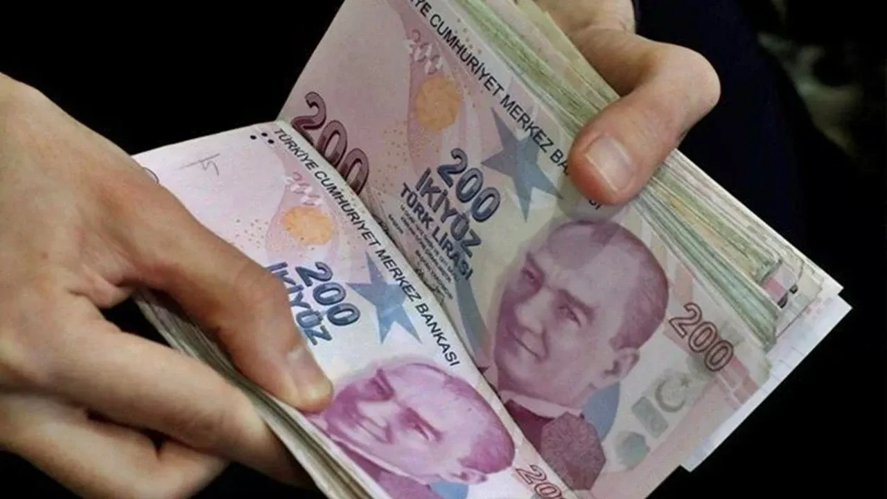 Akbank'tan KOBİ'lere faizsiz 100 bin liraya varan nakit desteği