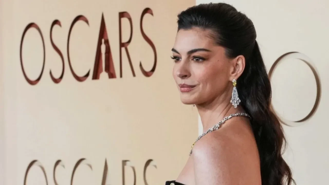 Anne Hathaway “İnşallah” dedi! Sosyal medyada gündem oldu