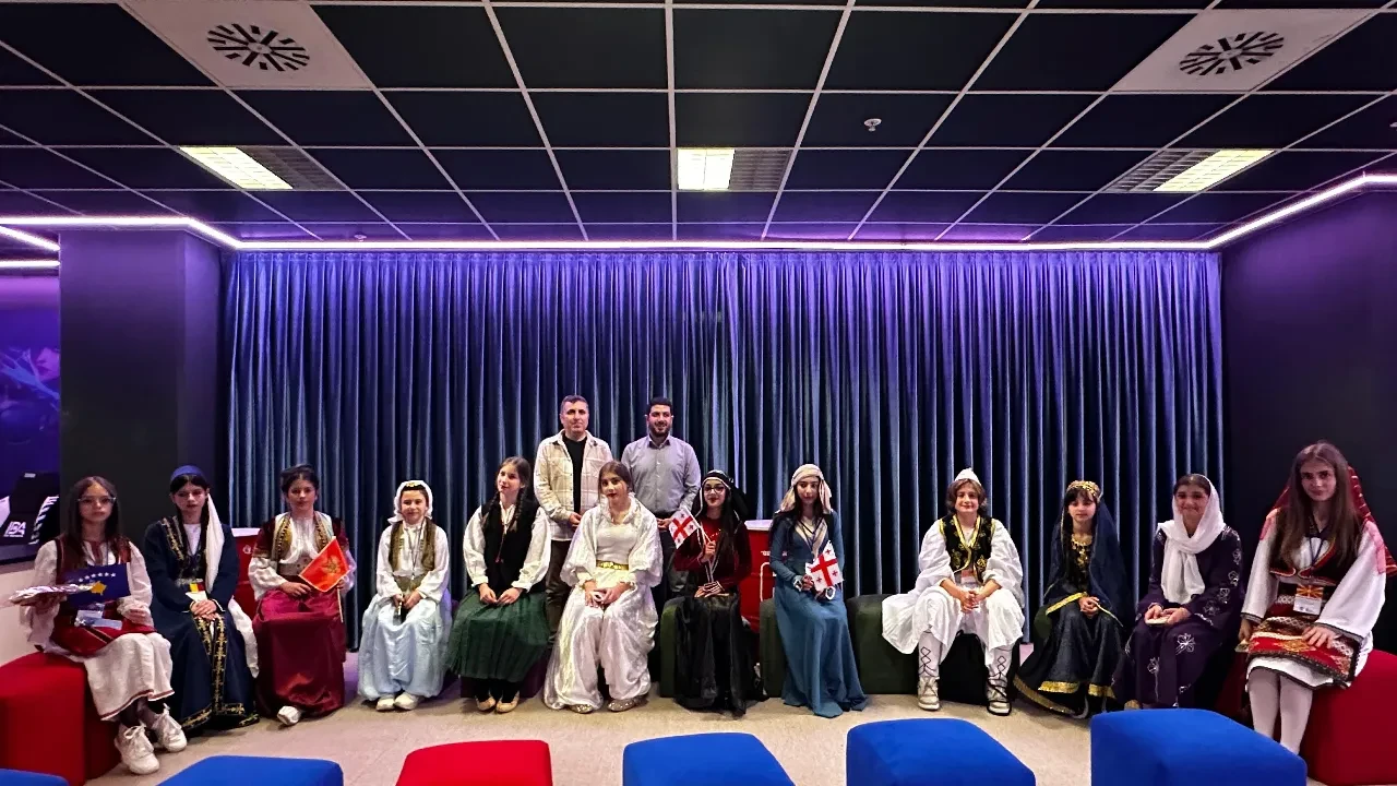 'Avrasya'nın Çocukları'ndan İhlas Holding'e ziyaret: 'Barış Ekmeği' dünyaya umut olacak