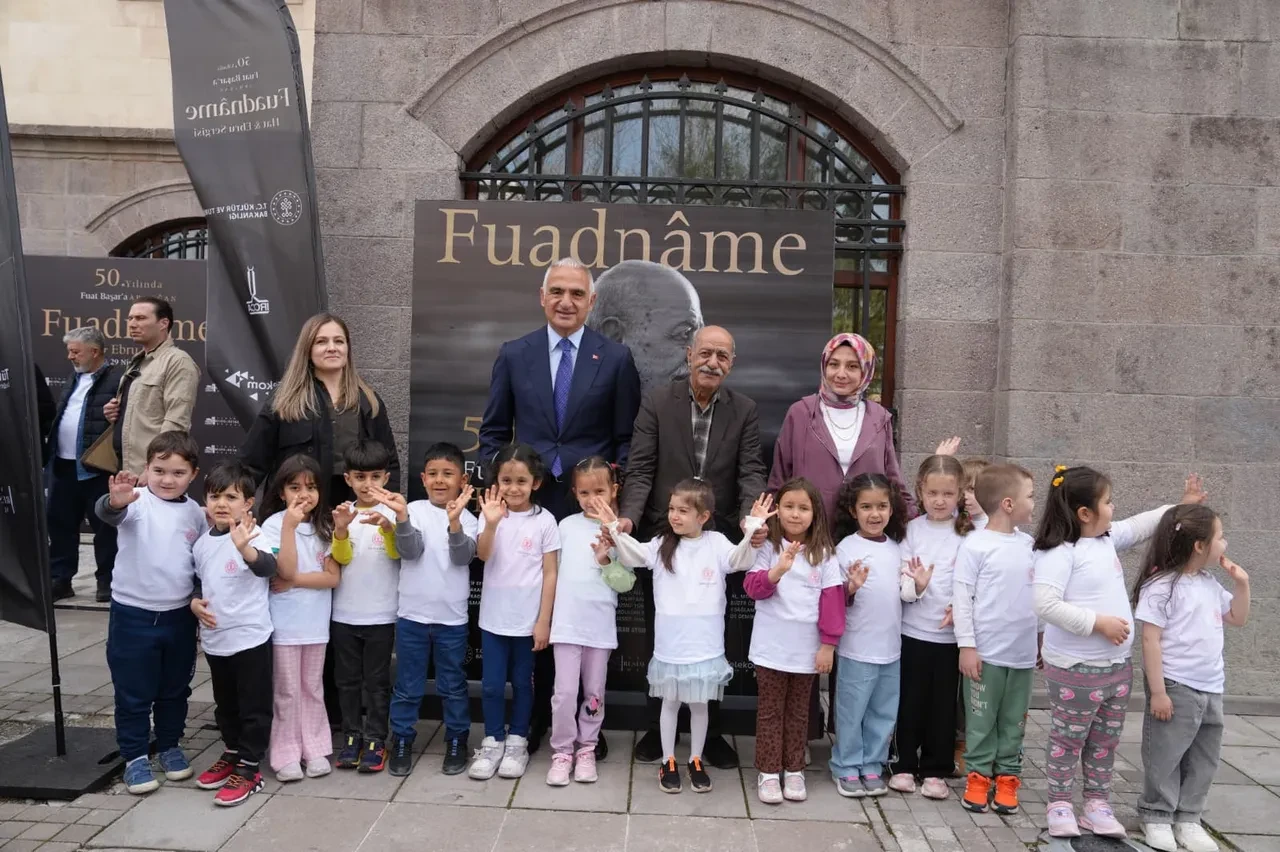 Bakan Ersoy’dan geleneksel sanatlara güçlü destek mesajı