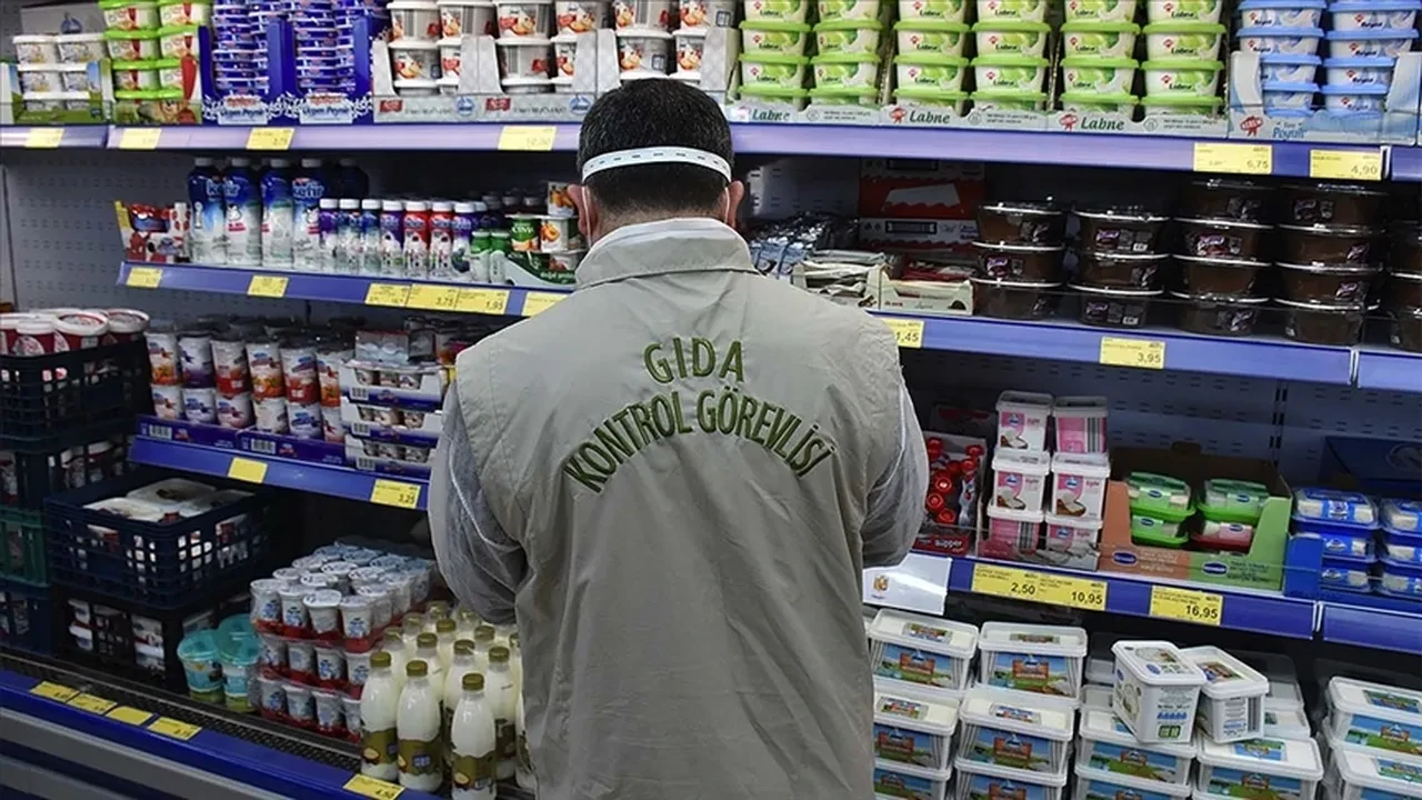 Bakanlık halkın sağlığını tehdit edenlere acımadı: 2 bin 345 ürün ifşa edildi