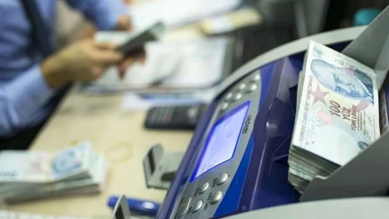 Bankalar 23 Nisan’da açık olacak mı? EFT ve Havale 23 Nisan ücretsiz yapılabilecek mi?