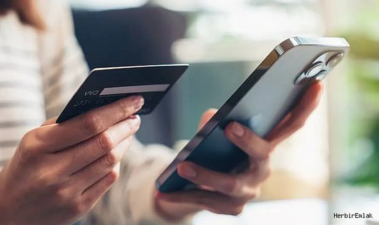 Bankalar 23 Nisan’da açık olacak mı? EFT ve Havale 23 Nisan ücretsiz yapılabilecek mi?