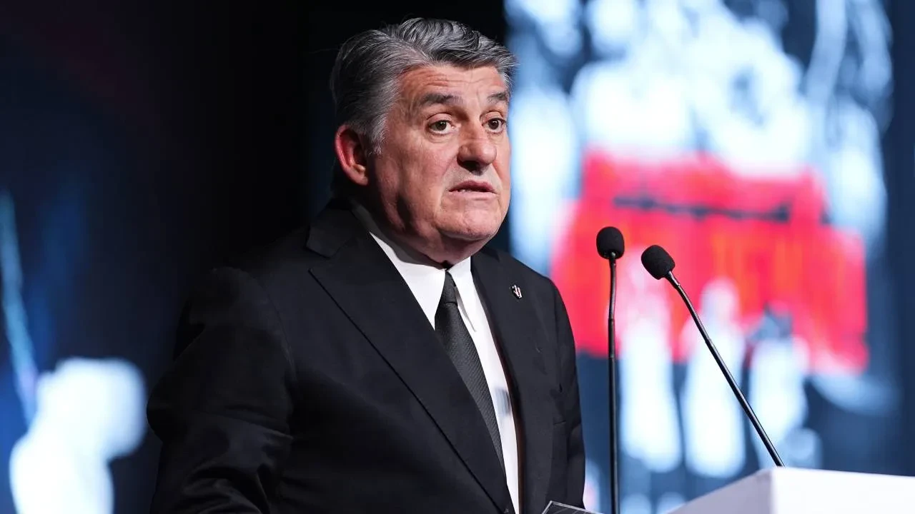 Beşiktaş Başkanı Serdal Adalı'dan hakem isyanı! "En az 20 puanımız gitti"