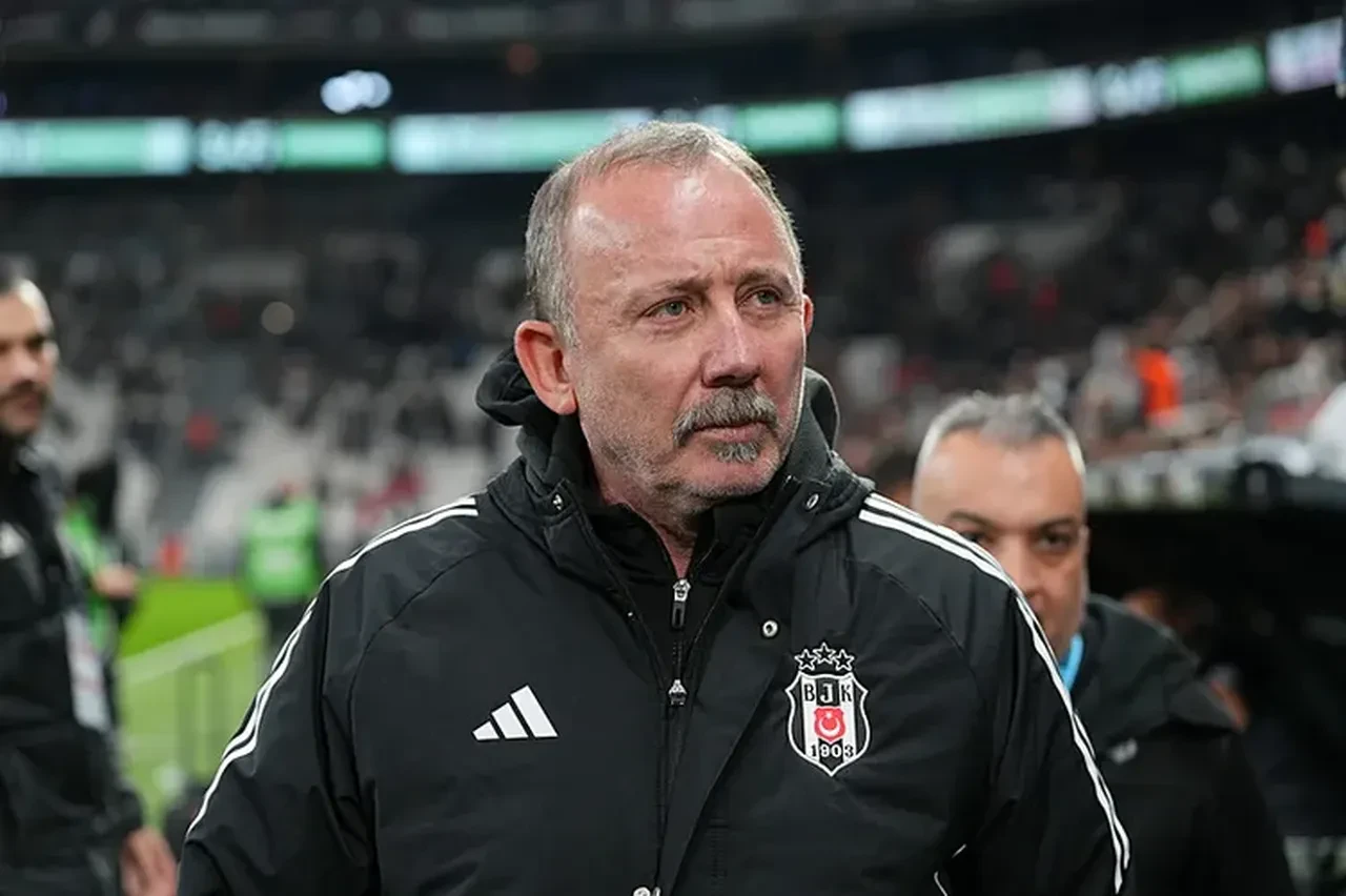 Beşiktaş'ta toplu ayrılık hareketı: Sergen Yalçın kadroda taş üstünde taş bırakmıyor!