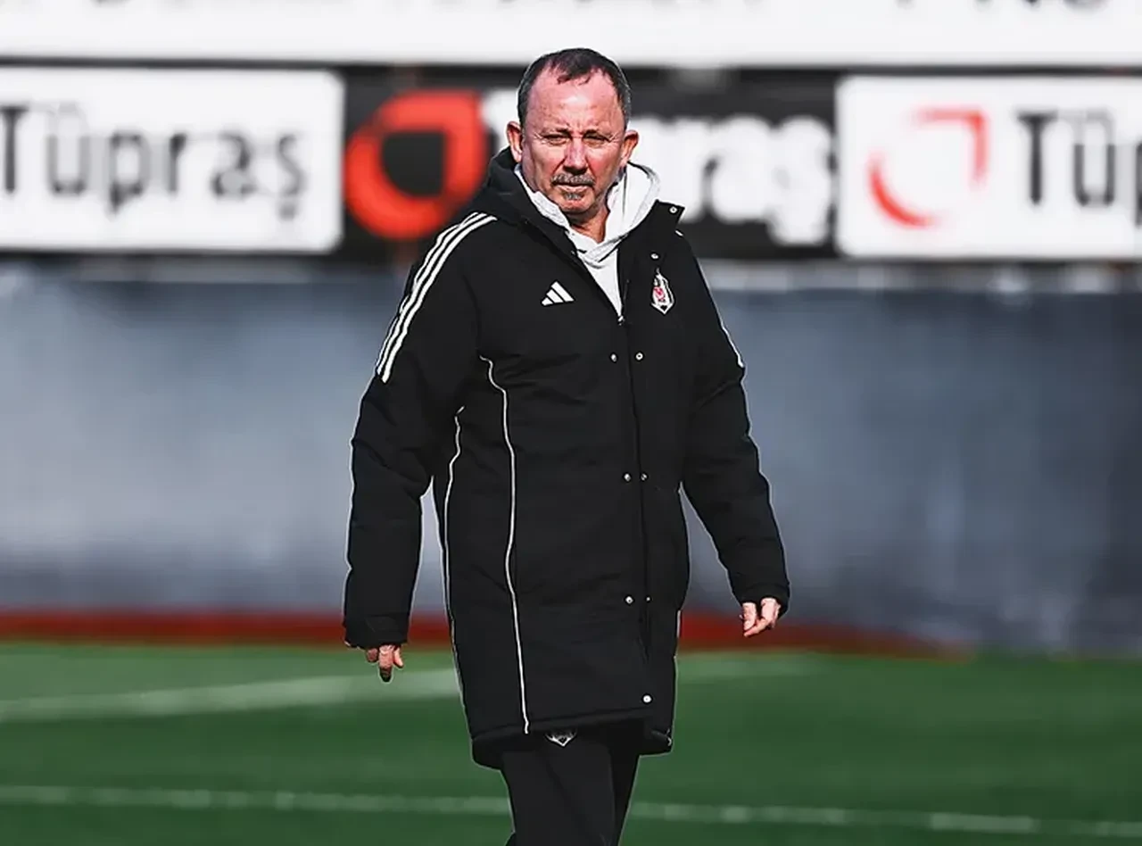 Beşiktaş'ta toplu ayrılık hareketı: Sergen Yalçın kadroda taş üstünde taş bırakmıyor!