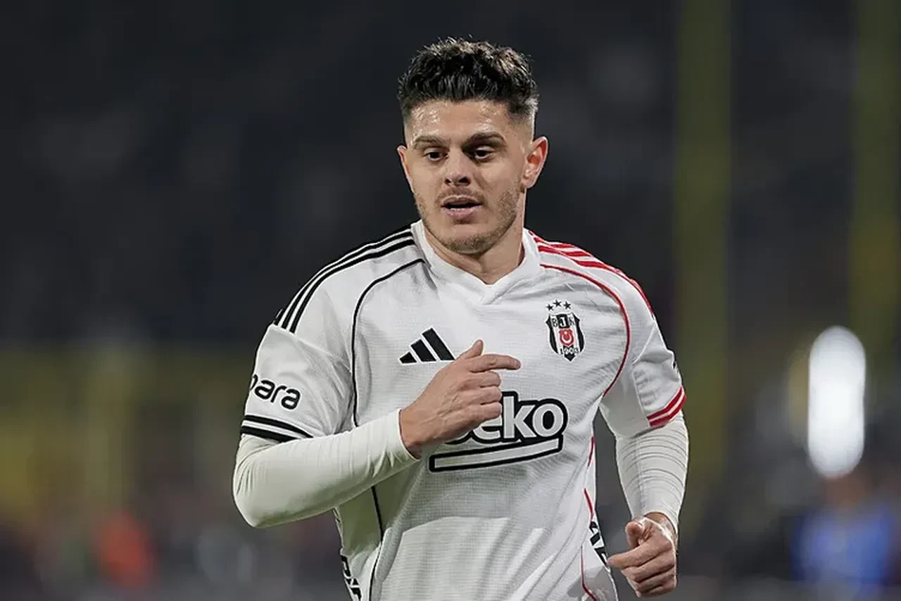 Beşiktaş'ta toplu ayrılık hareketı: Sergen Yalçın kadroda taş üstünde taş bırakmıyor!