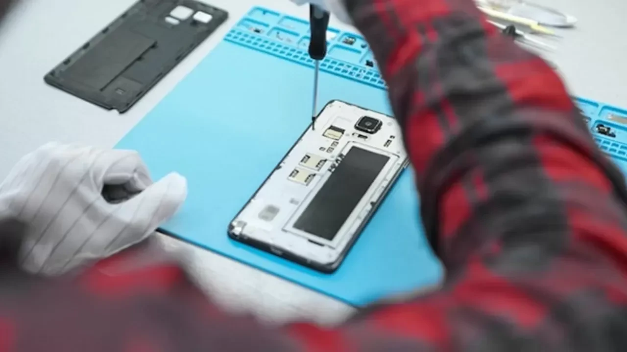 Cep telefonları tamamen değişecek: Bataryalar için kritik karar