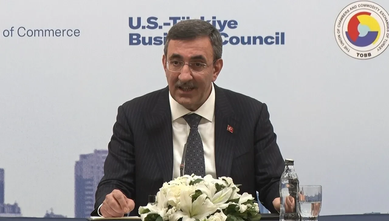 Cevdet Yılmaz’dan kritik mesaj: Sizi şaşırtacak yeni açılımlar geliyor!