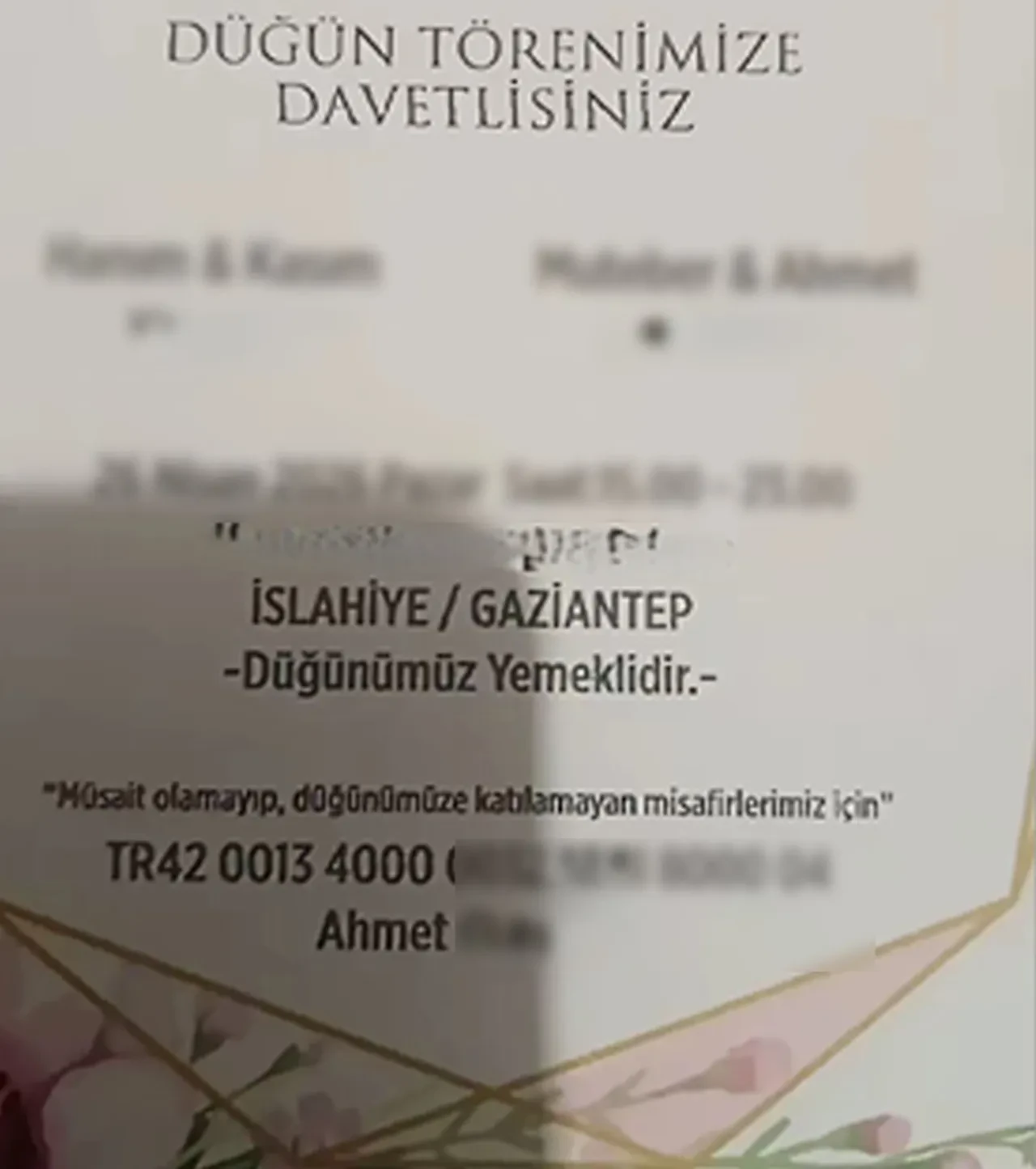 Düğün davetiyesindeki notu görenler şoke oldu! Sosyal medyada ikiye bölündü 